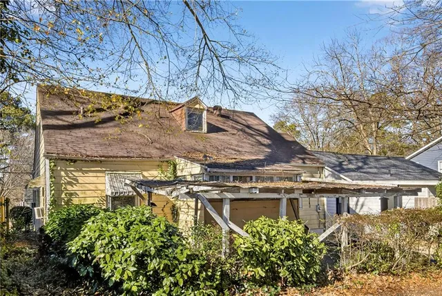 $300,000 | 134 Wyman Street Southeast, Atlanta, GA 30317