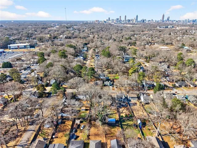 $300,000 | 134 Wyman Street Southeast, Atlanta, GA 30317