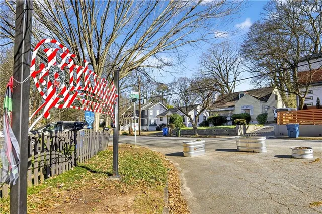 $300,000 | 134 Wyman Street Southeast, Atlanta, GA 30317