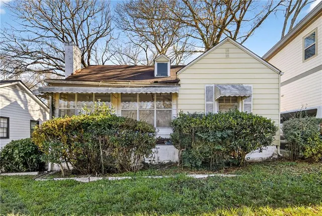 $300,000 | 134 Wyman Street Southeast, Atlanta, GA 30317