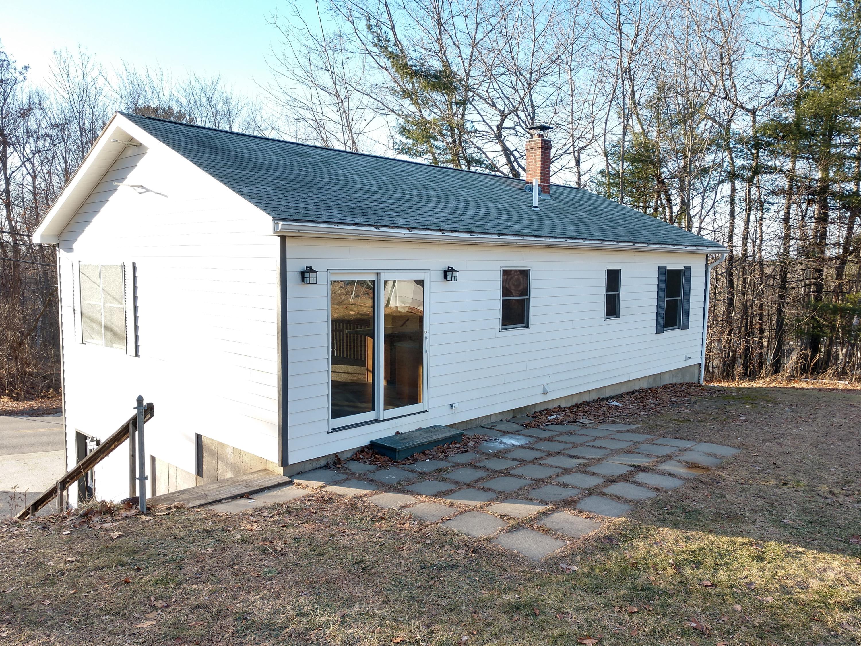142 Randall Road Lewiston, ME 04240 - Photo 2 of 11 IMG_20181226_143034070_HDR