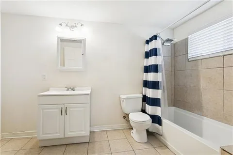 $160,000 | 4565 Camelot Drive, New Orleans, LA 70127