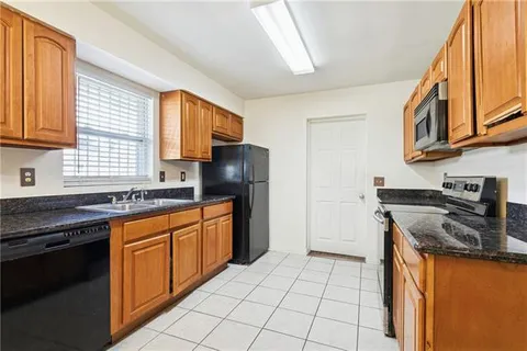 $160,000 | 4565 Camelot Drive, New Orleans, LA 70127