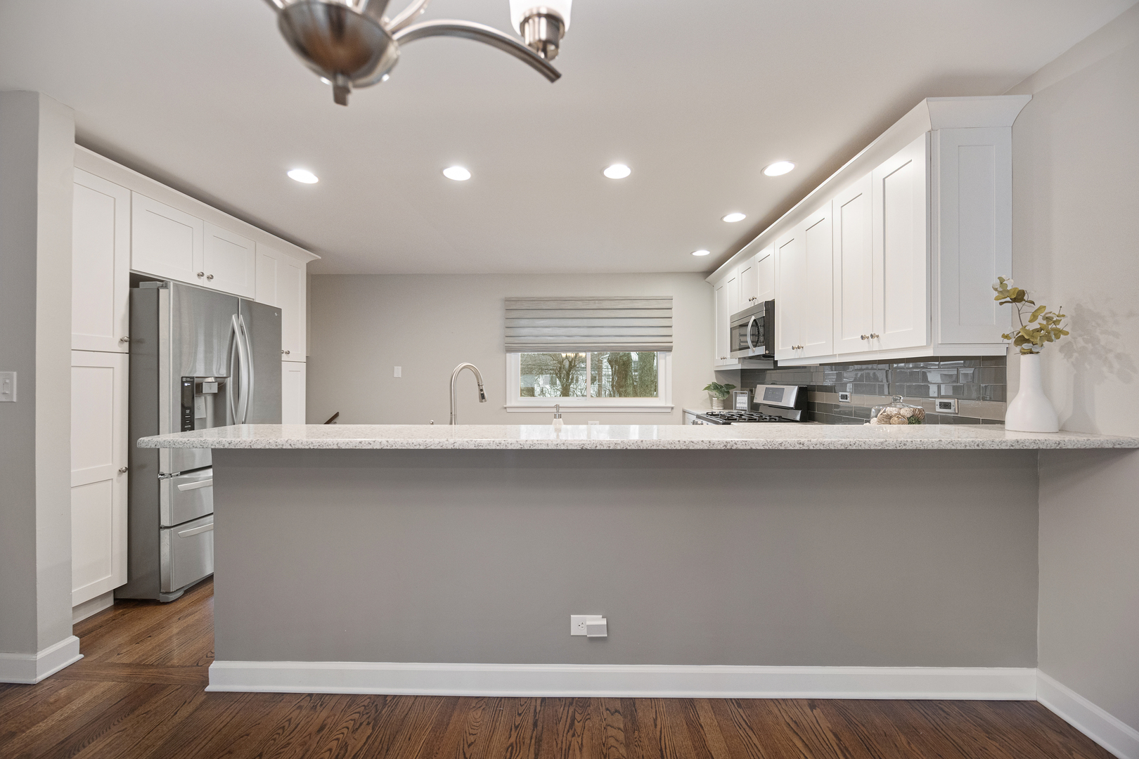 1811 Azalea Lane Mount Prospect, IL 60056 - Photo 9 of 25