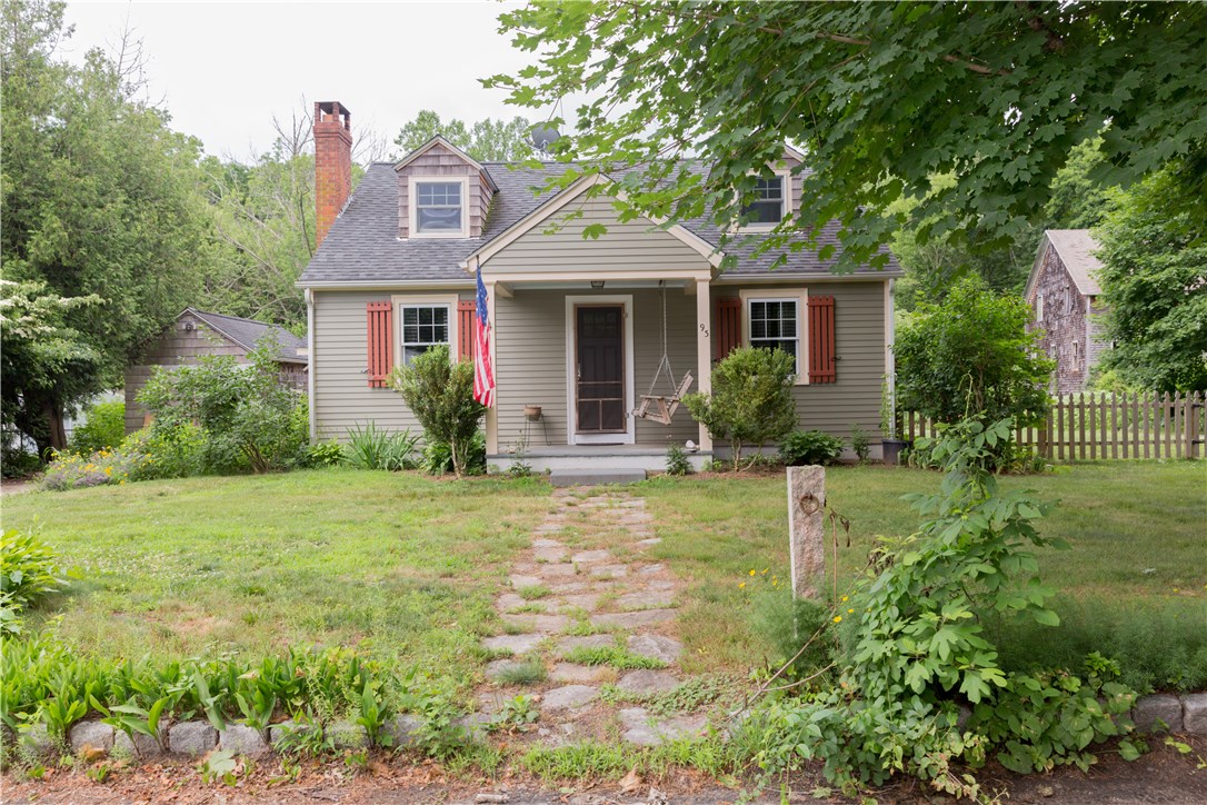 93 Canonchet Road Hopkinton, RI 02832 - Photo 3 of 27