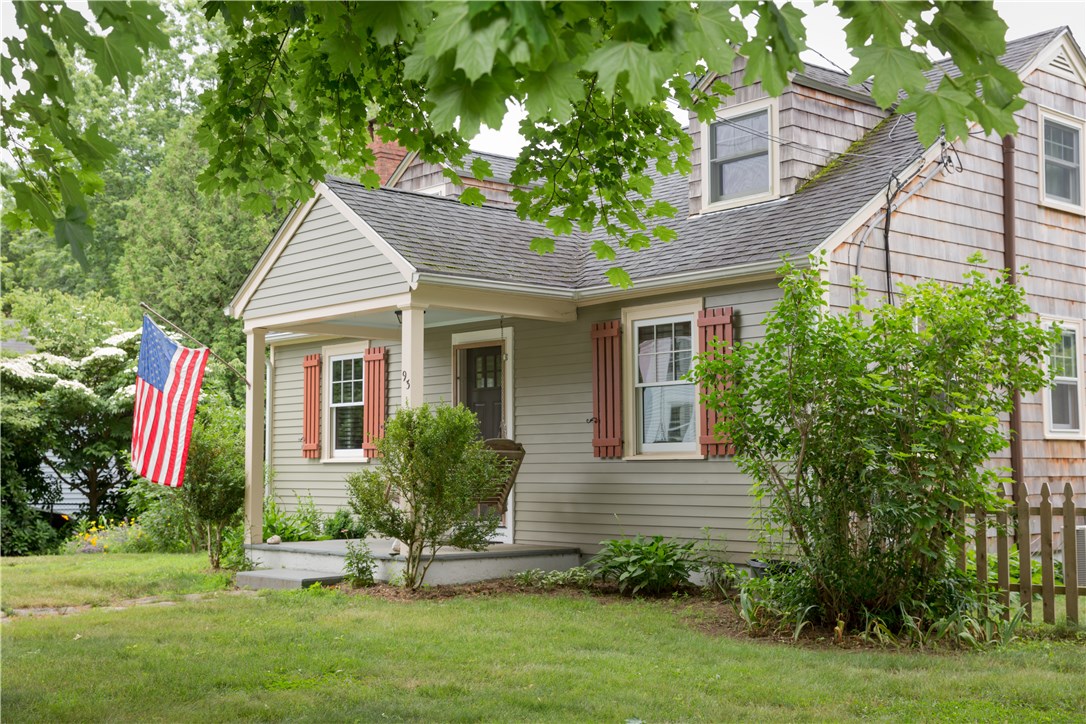93 Canonchet Road Hopkinton, RI 02832 - Photo 4 of 27