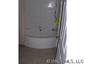 53 Nelson Road Hendersonville, NC 28791 - Photo 10 of 12 Gallery Image 10