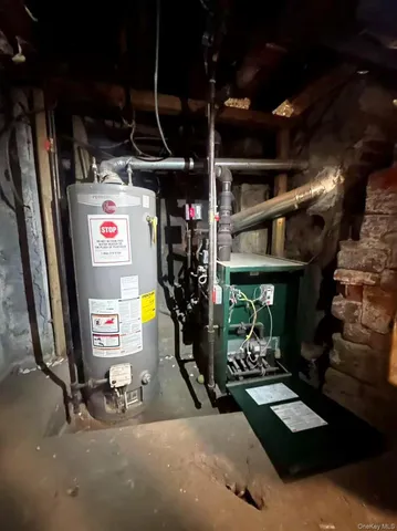 $1,580,000 | 56-22 Van Cleef Street | South Corona