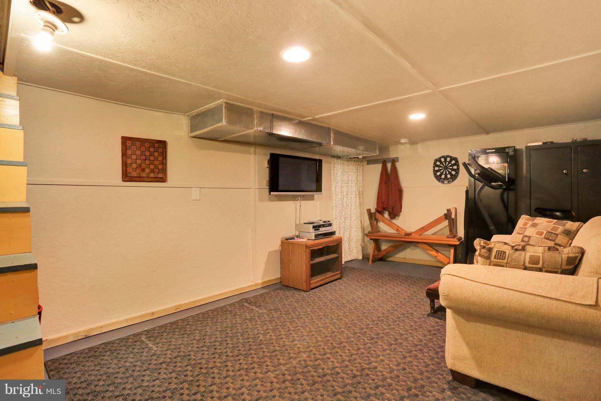 12040 St Paul Road Clear Spring, MD 21722 - Photo 25 of 30 Interior (General)