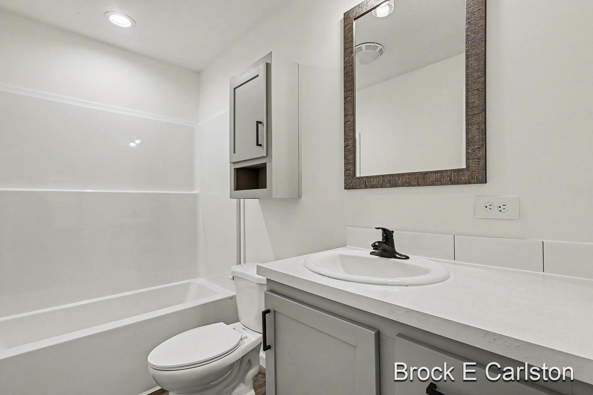 1283 East Ellis Road, Unit 31 Muskegon, MI 49441 - Photo 12 of 16 15_QJ1A4636