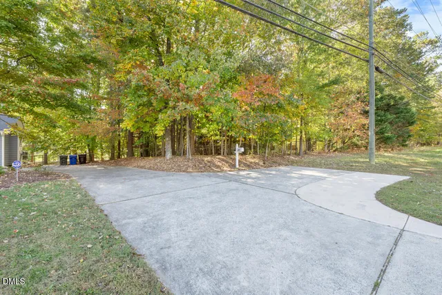 a view of outdoor space with city view