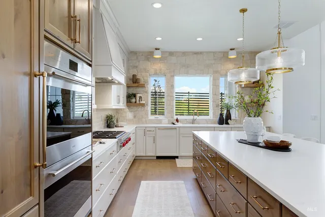 $1,250,000 | 5641 West Haughburn Drive, Eagle, ID 83616