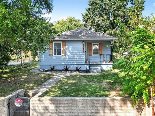 $139,500 | 10804 Felton Street, Sugar Creek, MO 64054