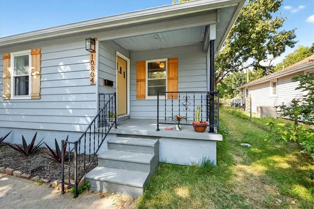 $139,500 | 10804 Felton Street, Sugar Creek, MO 64054