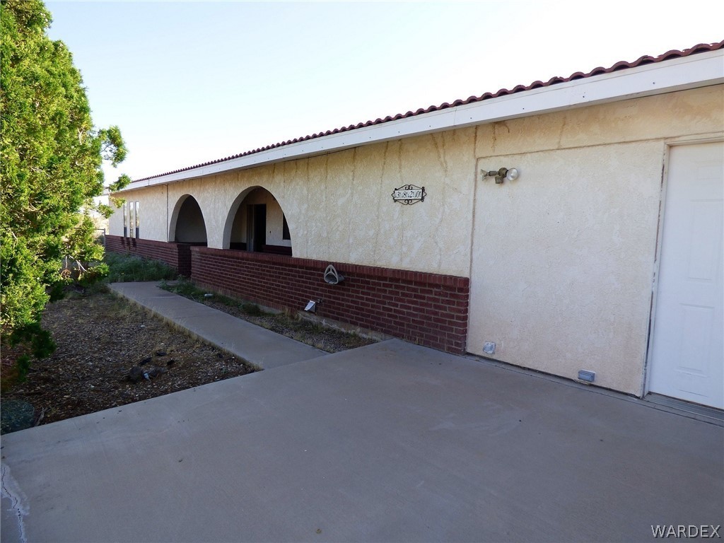 3820 Salt Road Golden Valley, AZ 86413 - Photo 1 of 26