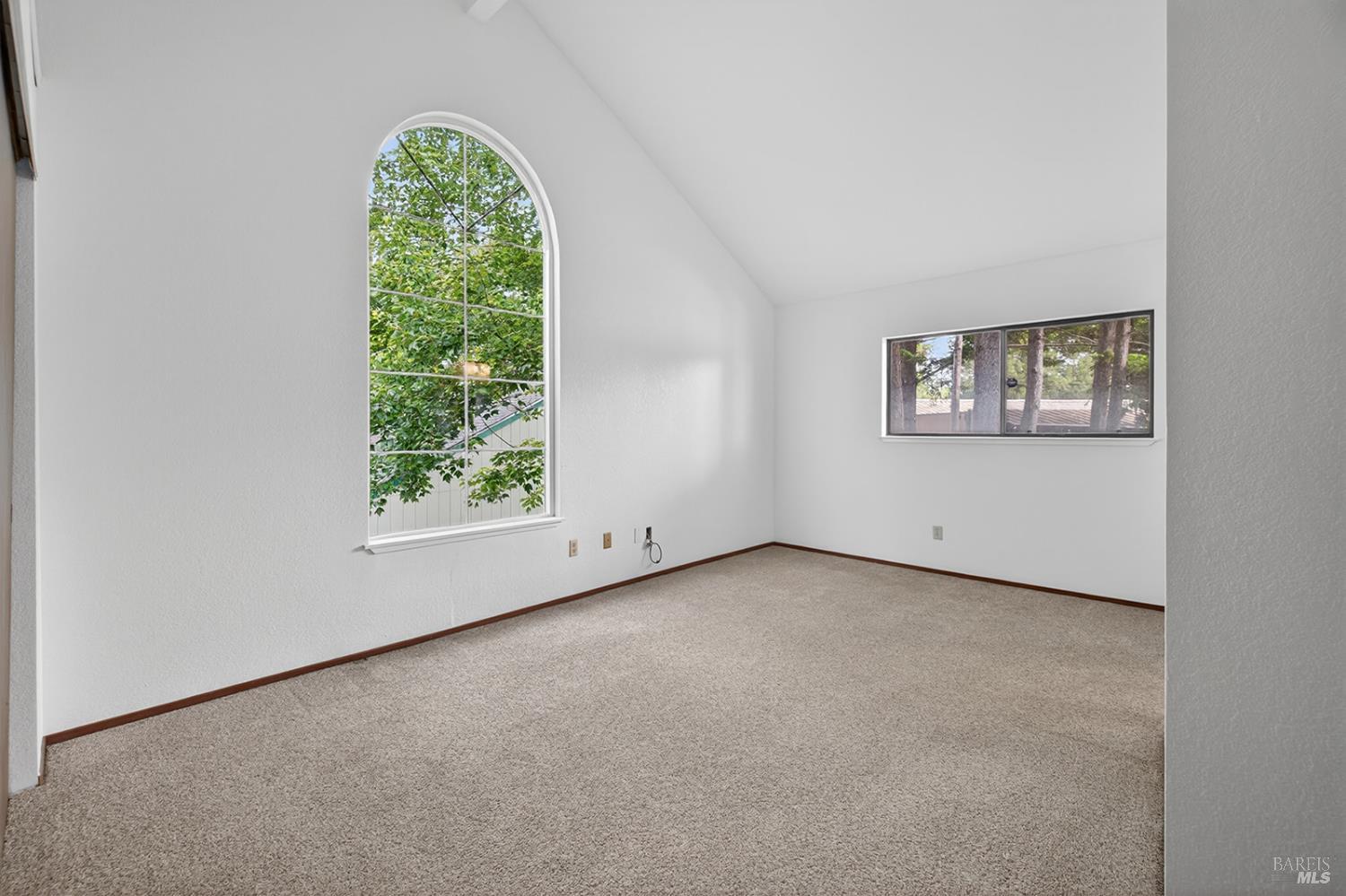 505 Norlee Street Sebastopol, CA 95472 - Photo 15 of 35 Primary bedroom upstairs.