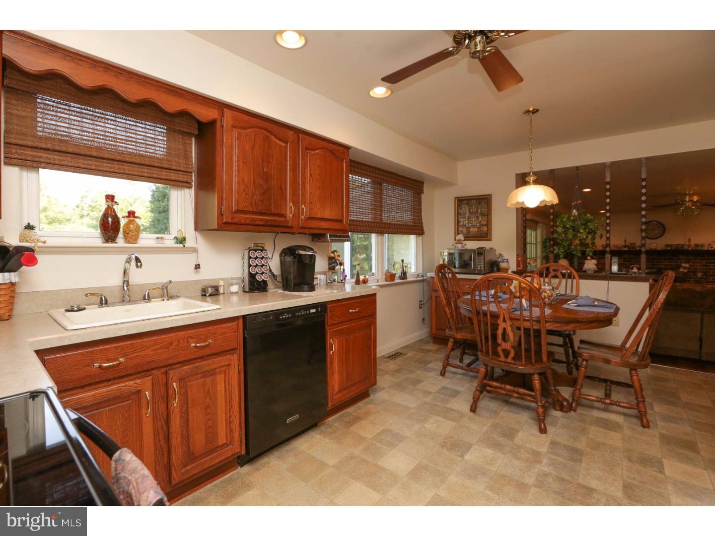 2420 Line Lexington Road Hatfield, PA 19440 - Photo 6 of 21 Kitchen