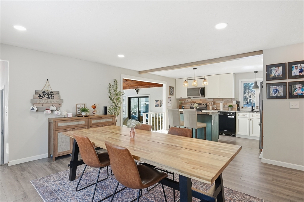 104 Appleton Road Auburn, MA 01501 - Photo 14 of 41