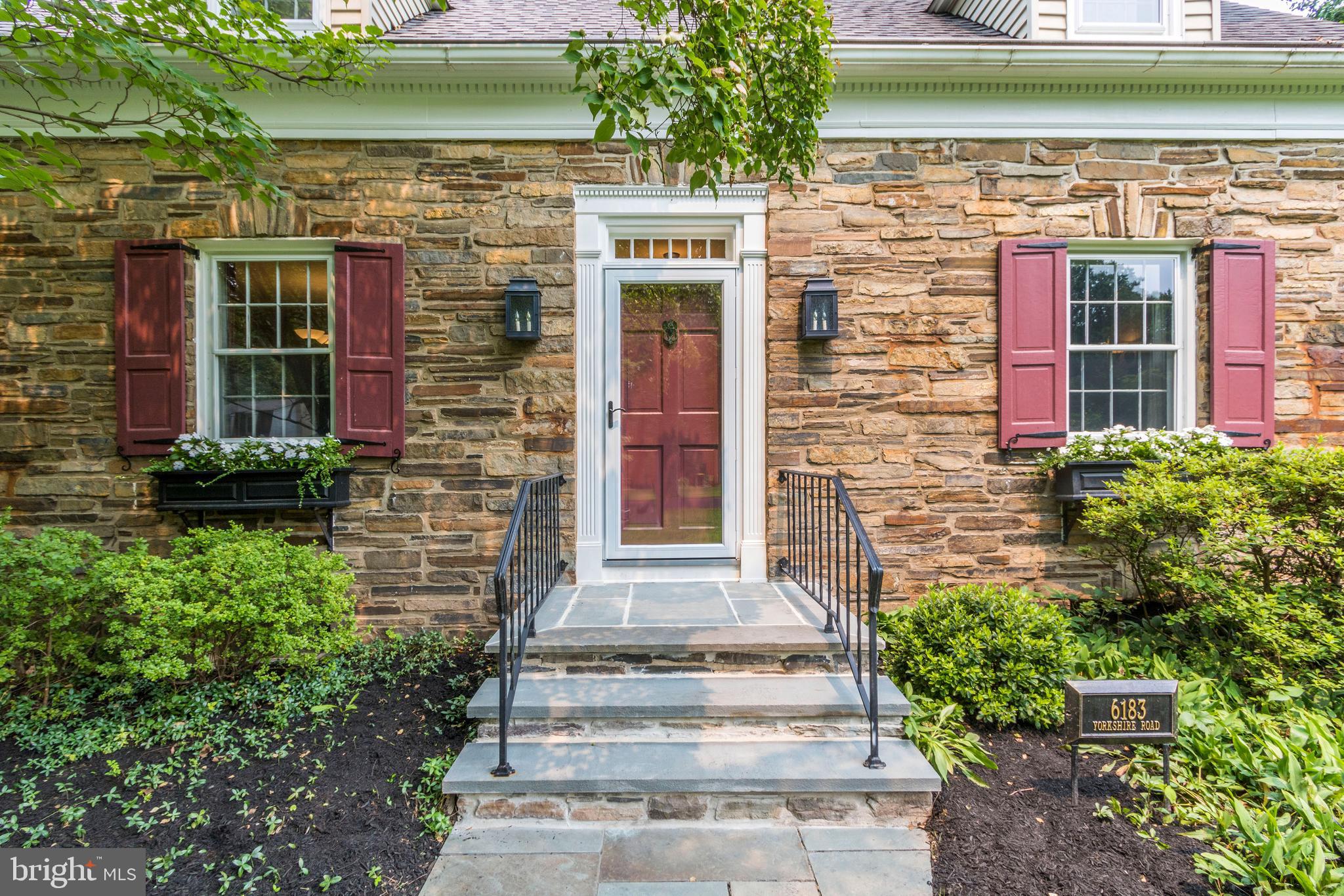 6183 Yorkshire Road New Hope, PA 18938 - Photo 2 of 39