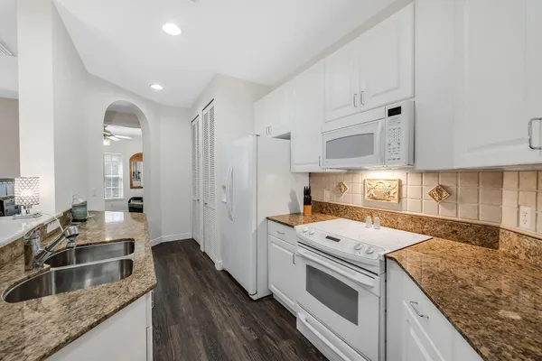 $319,000 | 1360 Sweetwater Cove, Unit 102, Naples, FL 34110