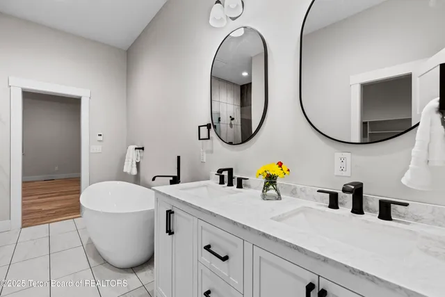 $1,199,000 | 1046 Pawnee Road, Driggs, ID 83422