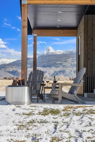 $1,199,000 | 1046 Pawnee Road, Driggs, ID 83422