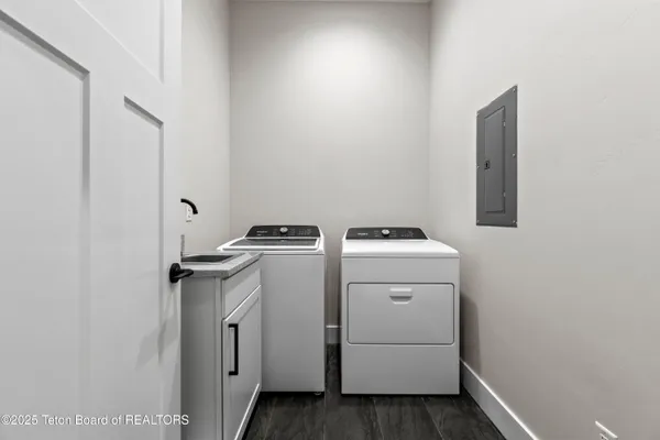 $1,199,000 | 1046 Pawnee Road, Driggs, ID 83422