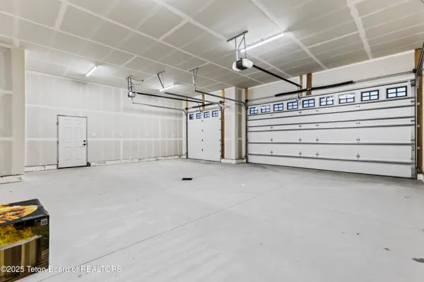 $1,199,000 | 1046 Pawnee Road, Driggs, ID 83422