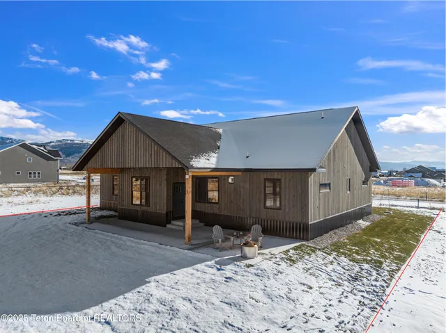 $1,199,000 | 1046 Pawnee Road, Driggs, ID 83422
