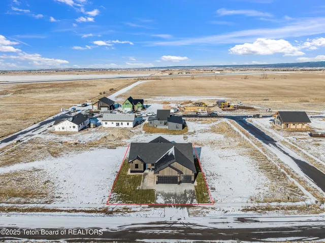 $1,199,000 | 1046 Pawnee Road, Driggs, ID 83422