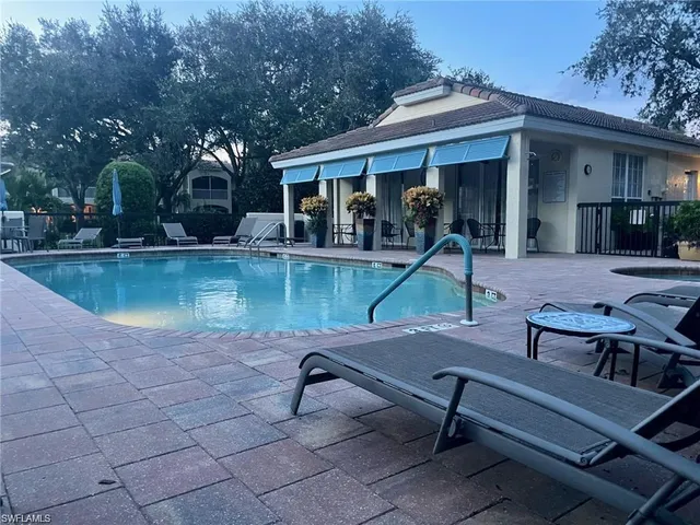 $4,500 | 56 Silver Oaks Circle, Unit 102, Naples, FL 34119