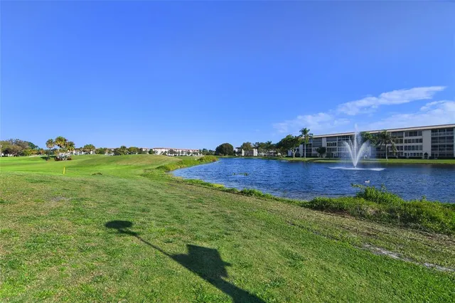 $1,950 | 1802 Eleuthera Point, Unit E2, Coconut Creek, FL 33066
