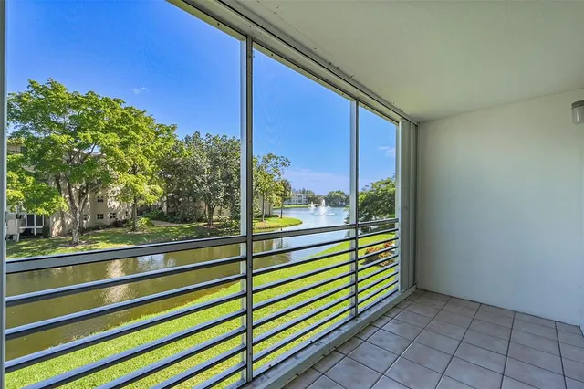 $1,950 | 1802 Eleuthera Point, Unit E2, Coconut Creek, FL 33066