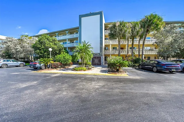 $1,950 | 1802 Eleuthera Point, Unit E2, Coconut Creek, FL 33066