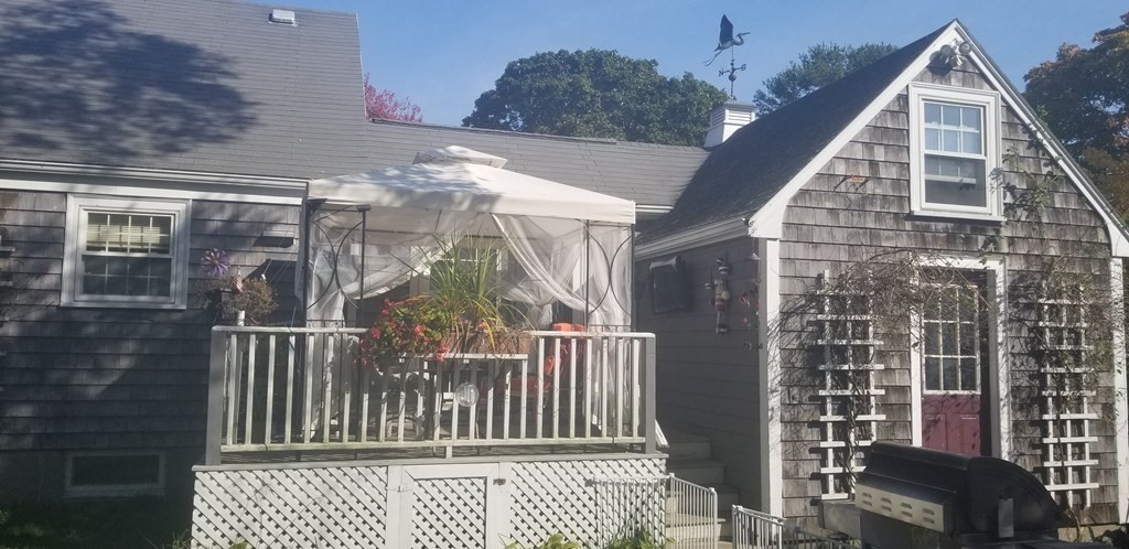 75 Colasanti Road Weymouth, MA 02191 - Photo 5 of 30