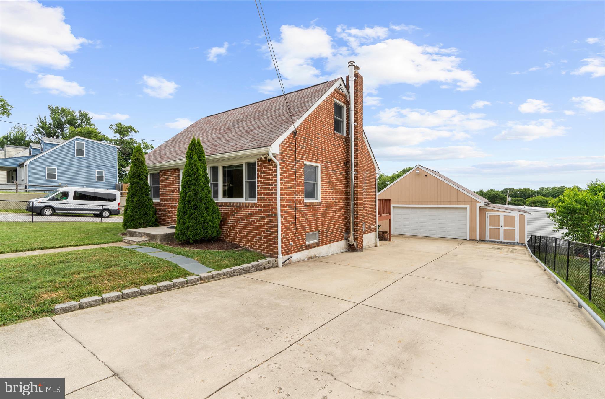 5801 Redmond Street Baltimore, MD 21225 - Photo 5 of 43