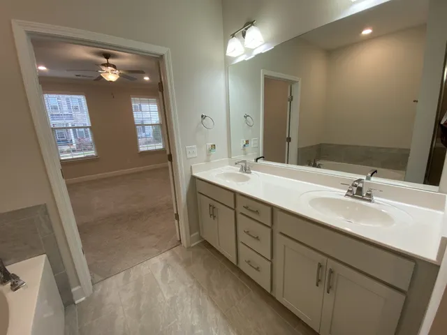 $2,350 | 984 Carraway Lane, Spring Hill, TN 37174