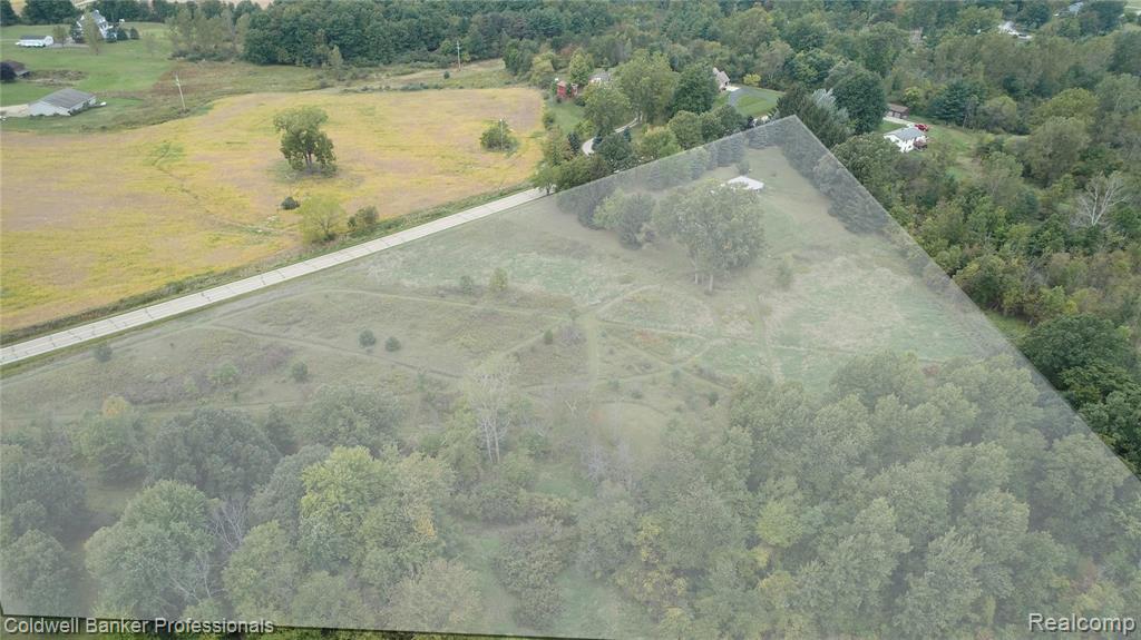 2947 Parmenter Road Corunna, MI 48817 - Photo 8 of 51