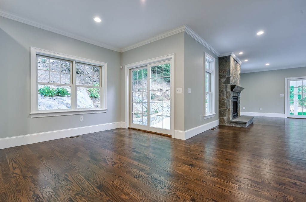 54 Squire Road Winchester, MA 01890 - Photo 7 of 30