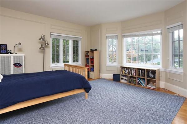 24 Fellsmere Road Newton, MA 02459 - Photo 8 of 10