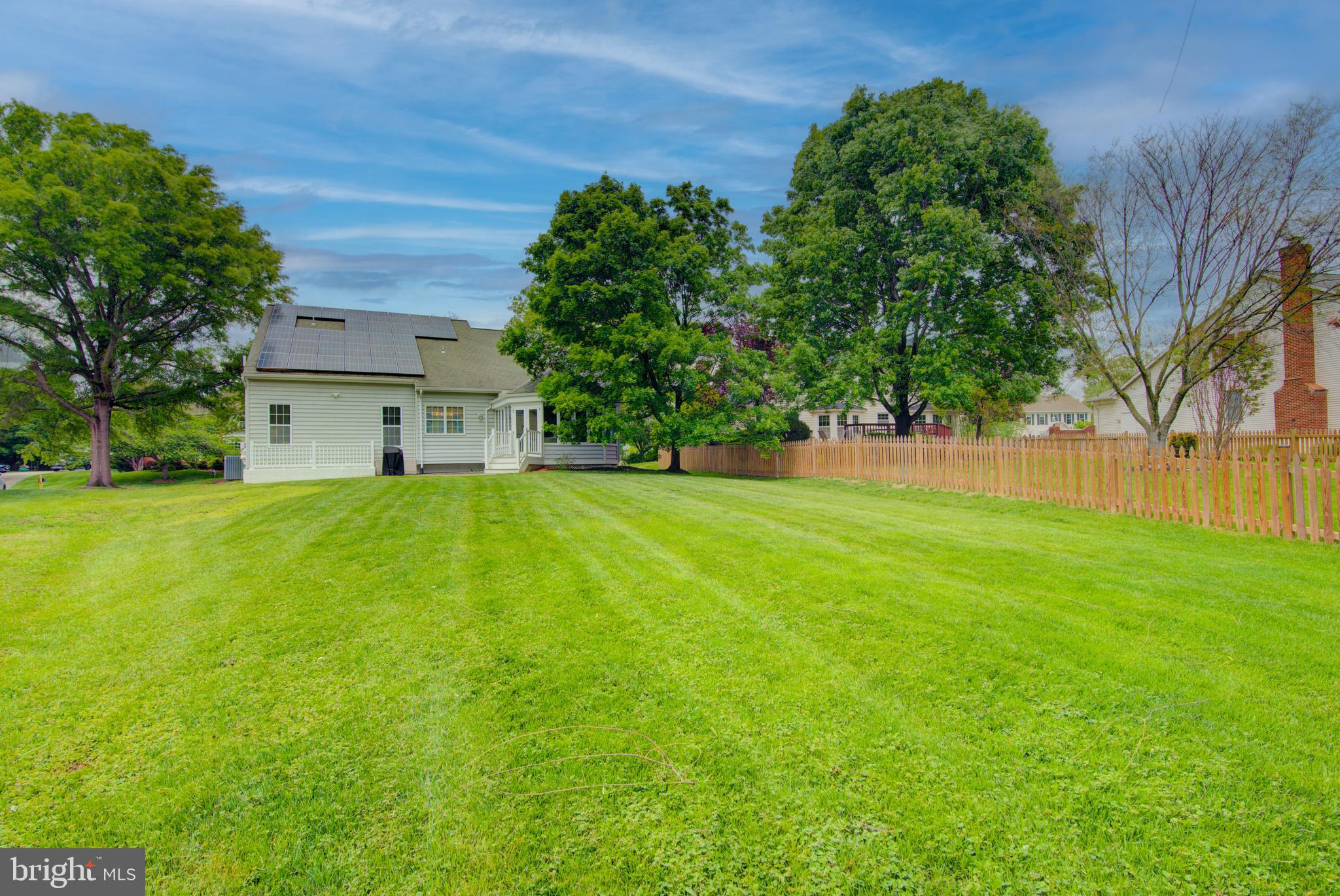 12719 Hitchcock Court Reston, VA 20191 - Photo 53 of 55 a house view with a garden space
