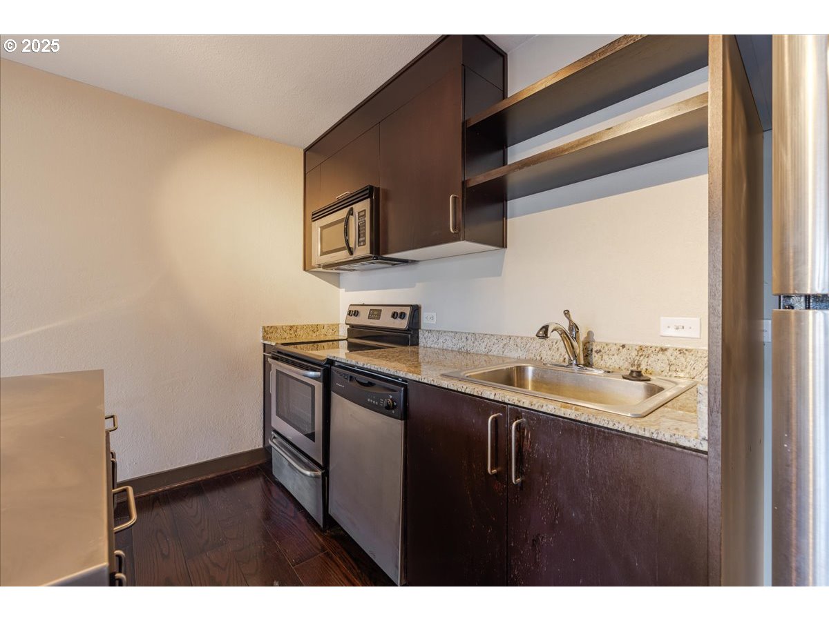 255 Southwest Harrison Street, Unit 15A Portland, OR 97201 - Photo 11 of 46 Gallery Image 11