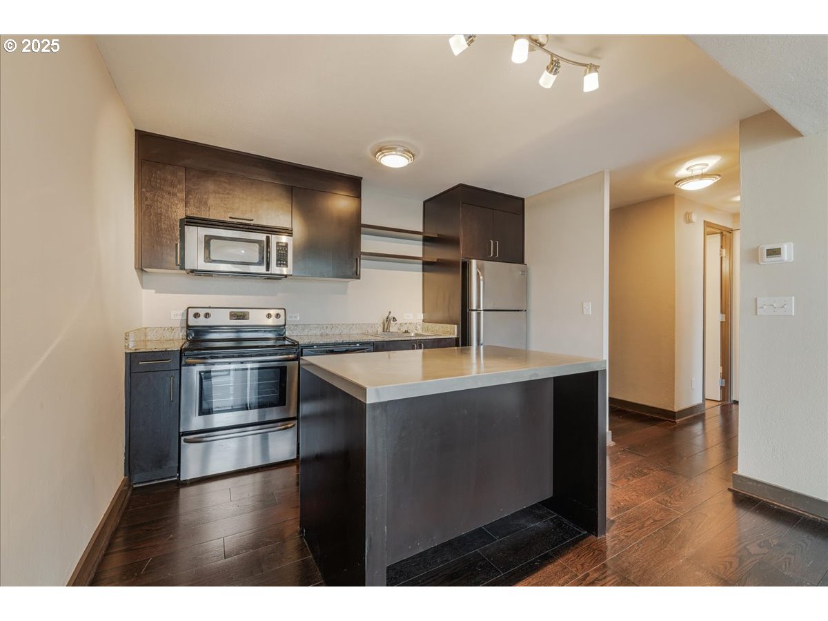 255 Southwest Harrison Street, Unit 15A Portland, OR 97201 - Photo 12 of 46 Gallery Image 12