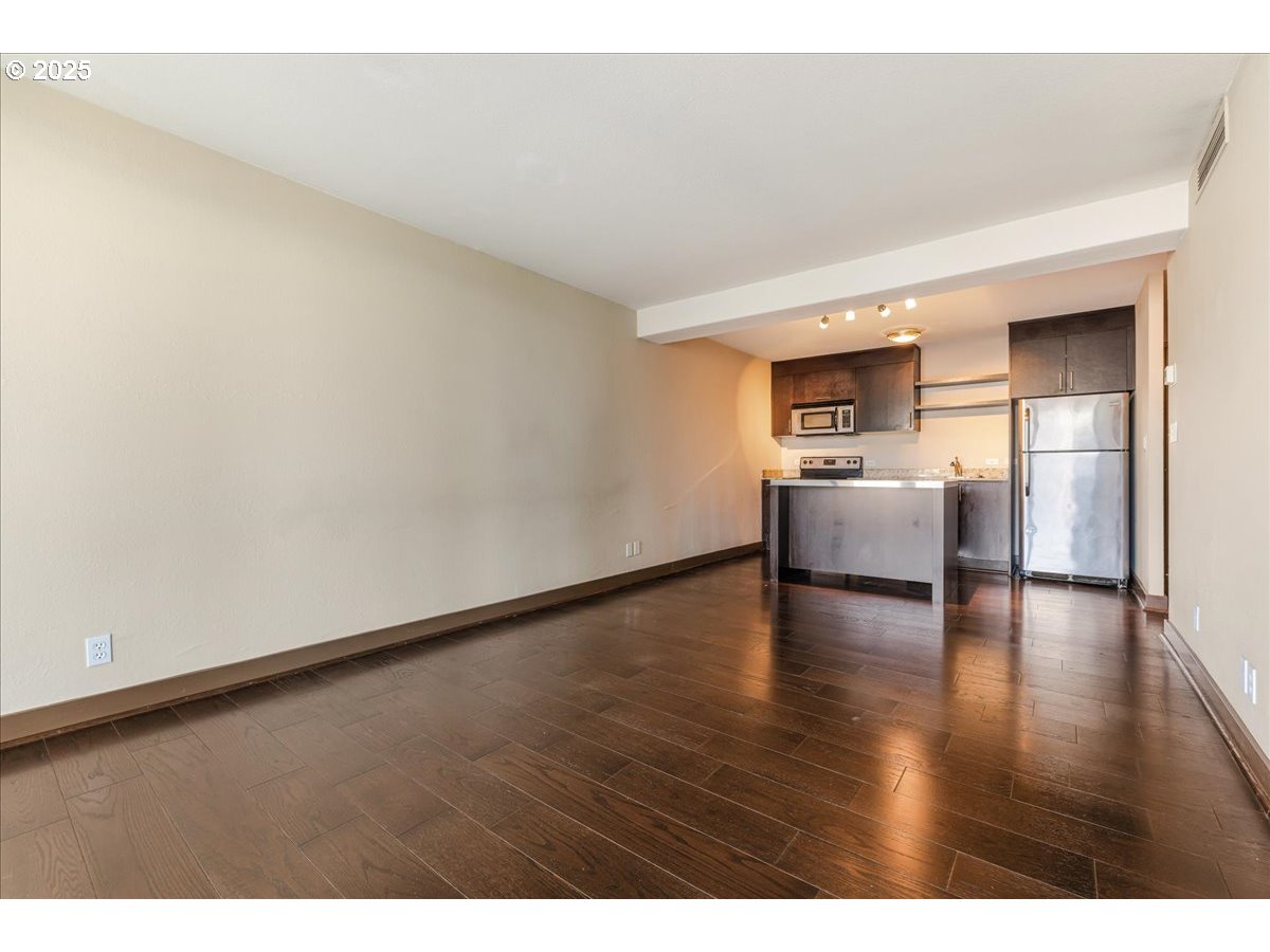 255 Southwest Harrison Street, Unit 15A Portland, OR 97201 - Photo 17 of 46 Gallery Image 17