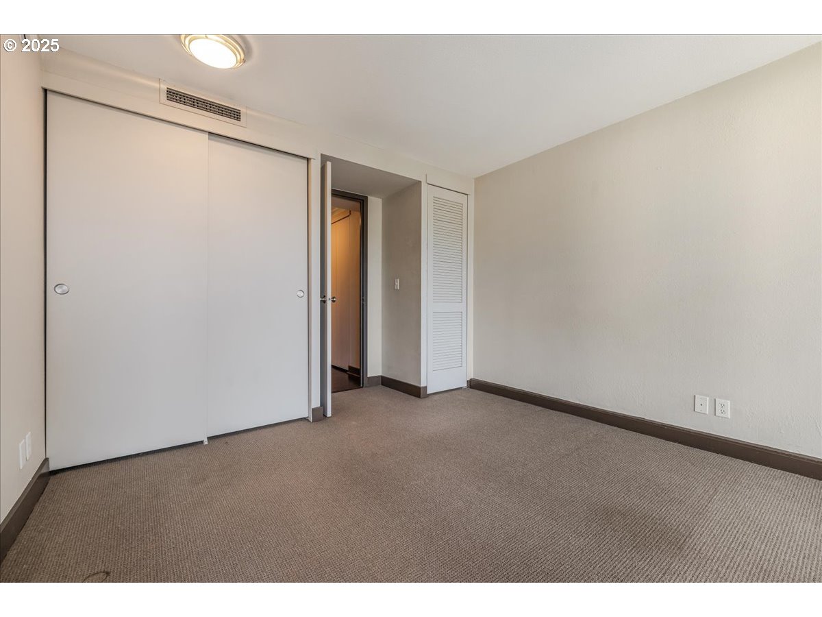 255 Southwest Harrison Street, Unit 15A Portland, OR 97201 - Photo 21 of 46 Gallery Image 21