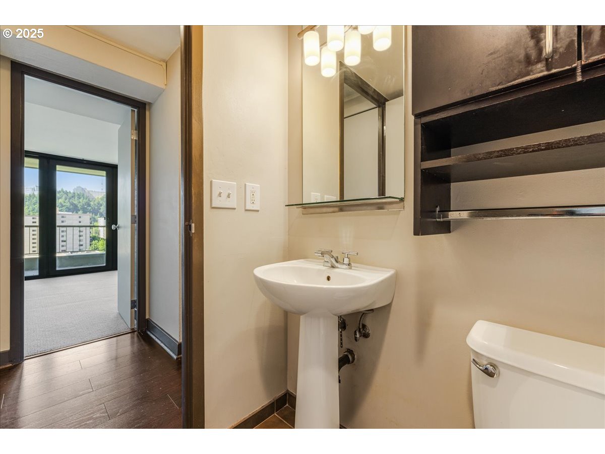 255 Southwest Harrison Street, Unit 15A Portland, OR 97201 - Photo 24 of 46 Gallery Image 24