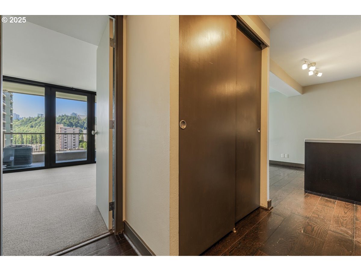 255 Southwest Harrison Street, Unit 15A Portland, OR 97201 - Photo 25 of 46 Gallery Image 25