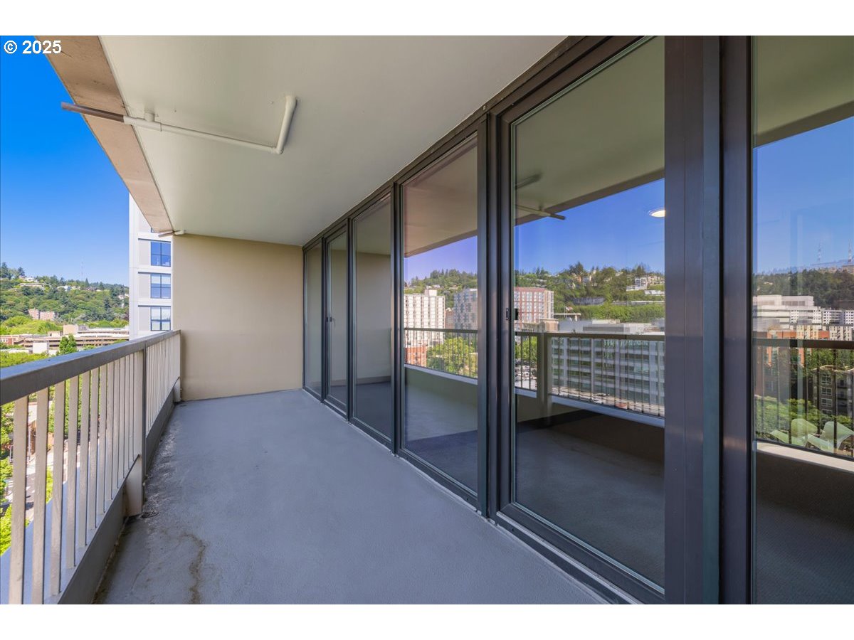 255 Southwest Harrison Street, Unit 15A Portland, OR 97201 - Photo 27 of 46 Gallery Image 27