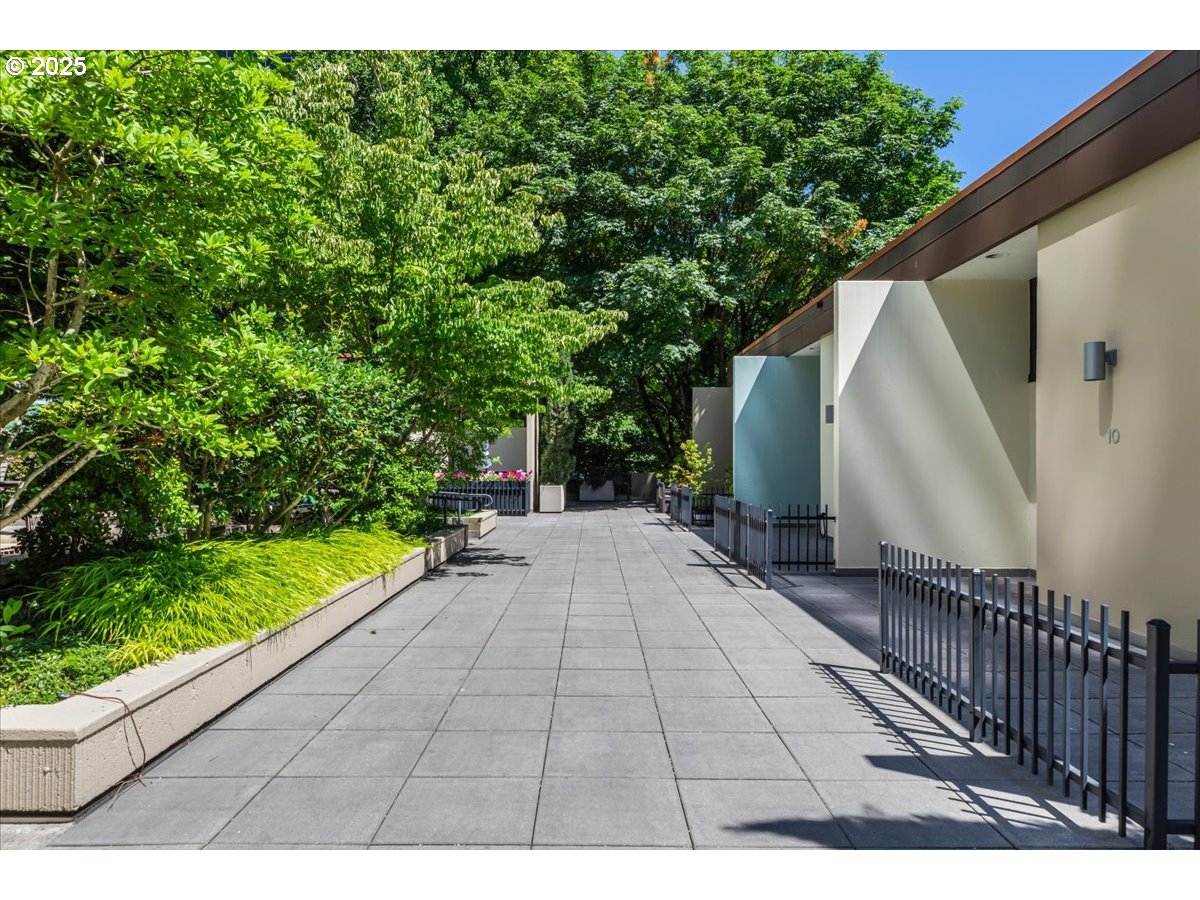 255 Southwest Harrison Street, Unit 15A Portland, OR 97201 - Photo 31 of 46 Gallery Image 31