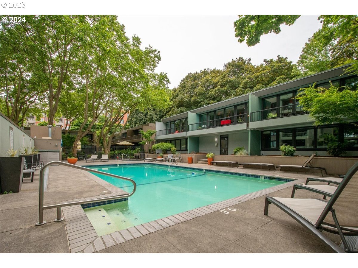 255 Southwest Harrison Street, Unit 15A Portland, OR 97201 - Photo 33 of 46 Gallery Image 33